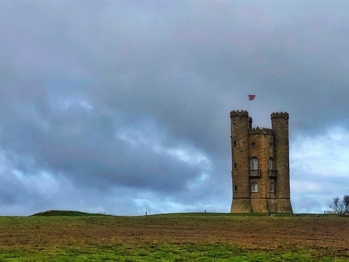 First time in The Cotswolds - Broadway Tower - Simone Says GO! - Travel Blog
