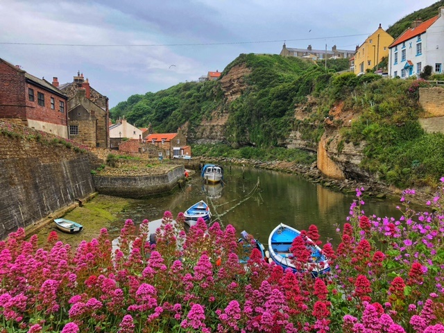 Fishing village of Staithes - Best Places to visit in North Yorkshire - Simone Says GO!