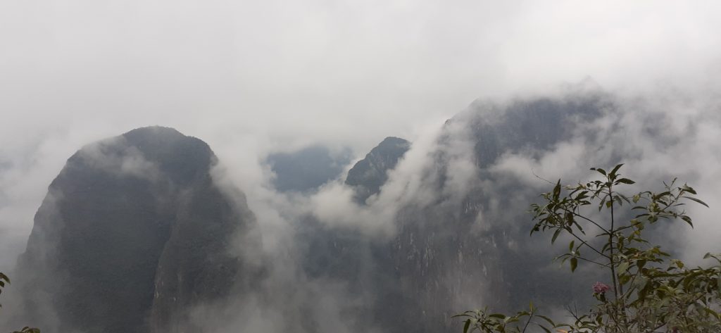 Inca Bridge Machu Picchu - Puente Inka - Simone Says GO! - Travel Blog