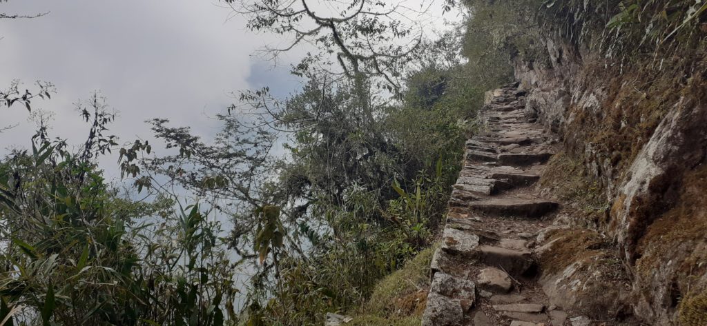 Inca Bridge Machu Picchu - Puente Inka - Simone Says GO! - Travel Blog