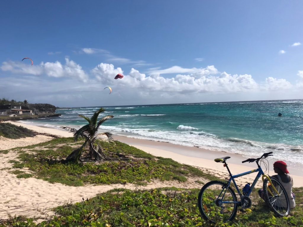 Things to do in Barbados - Kitesurfing - Simone Says GO! - Travel blog