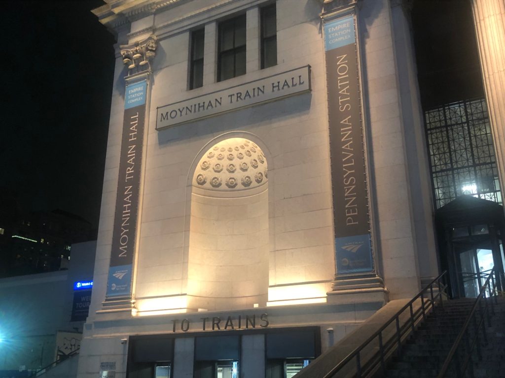 First time at US Open Tennis Guide and Tips - Moynihan Train Hall - Simone Says GO! - Travel blog