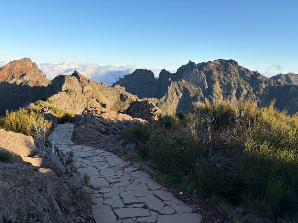 How to get to Pico do Arieiro by Bus_Madeira_Simone Says GO! Travel Blog